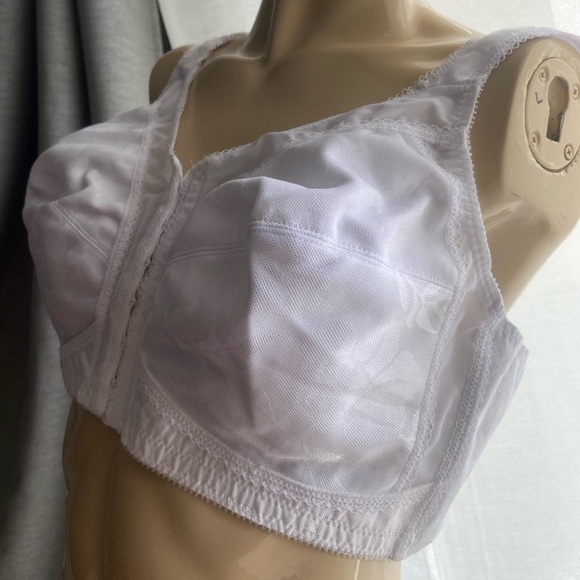 Playtex 42D front closure bra style 4549 - Picture 3 of 15